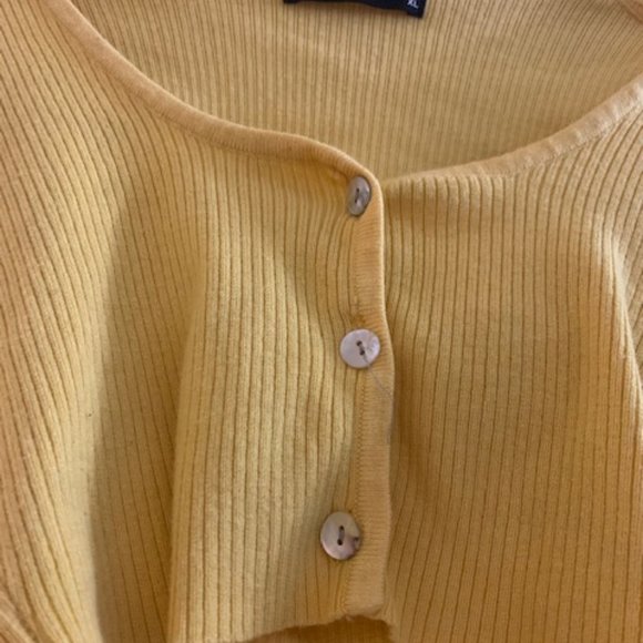 Cider Yellow Knit Long-Sleeve Button-Up Crop Top - Picture 7 of 8